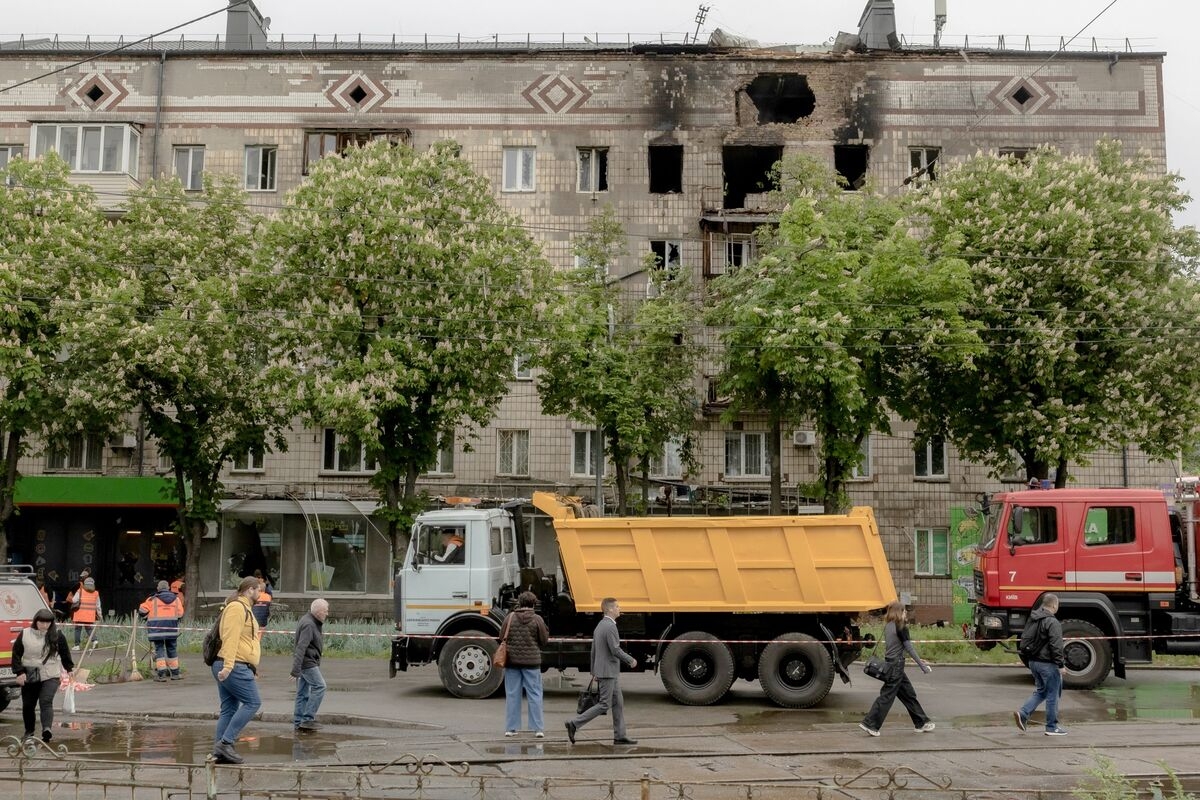 Putin's Military Parade Masks Uncertain Legacy