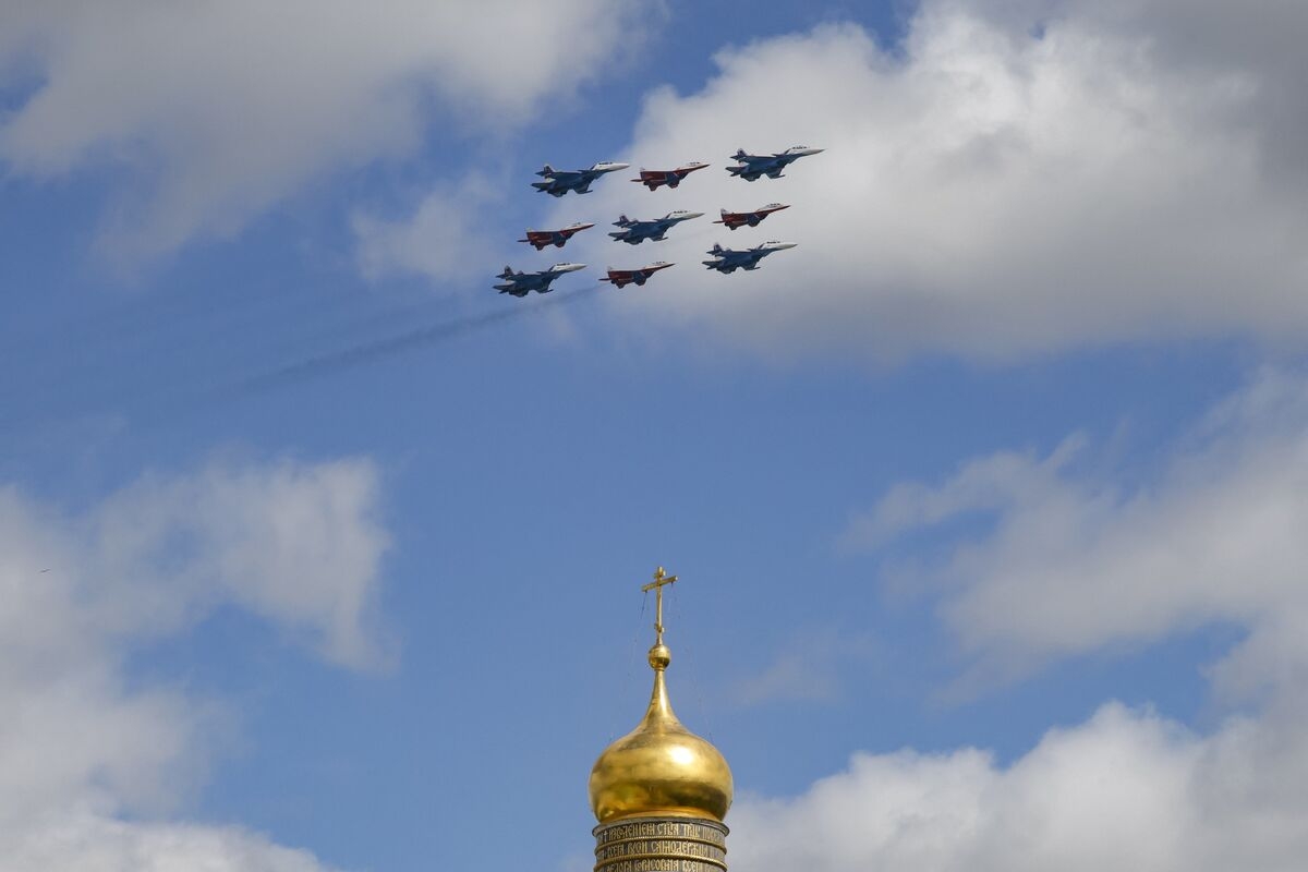Moscow Shot Down Drones for Third Day as Xi, Lula Due to Arrive