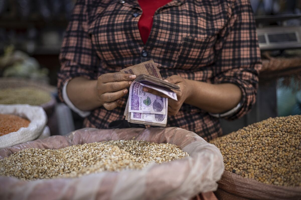 Ethiopia Retains Key Rate at 15% to Curtail Elevated Inflation