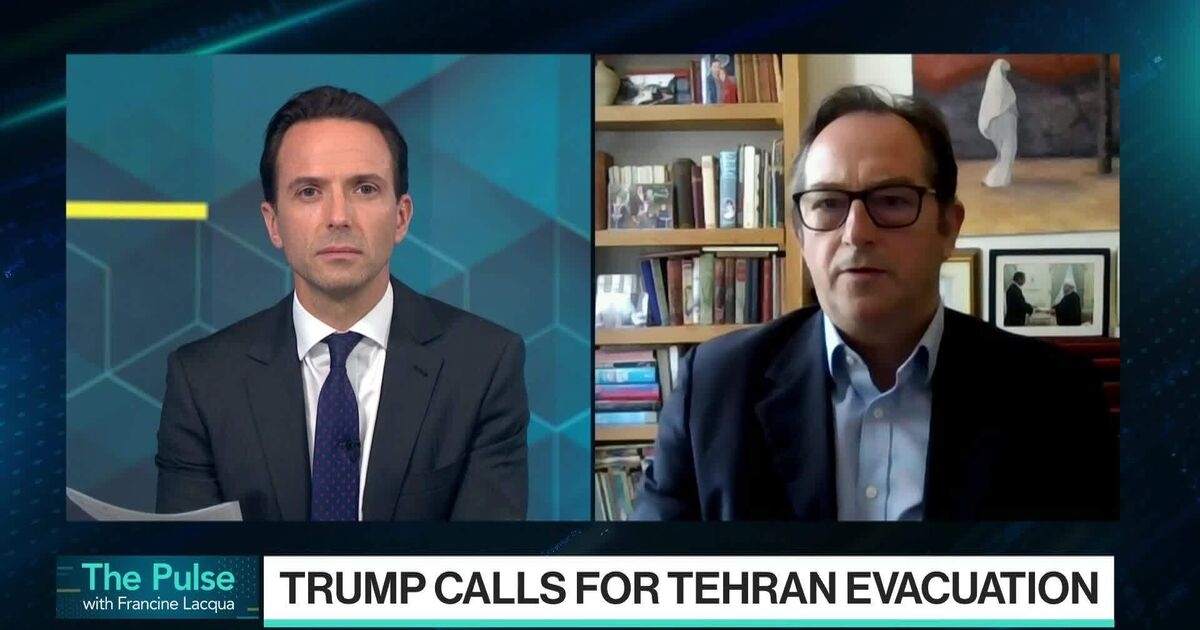 Iran in Its Most Fragile Situation in 'Decades', Former UK Ambassador to Iran Says