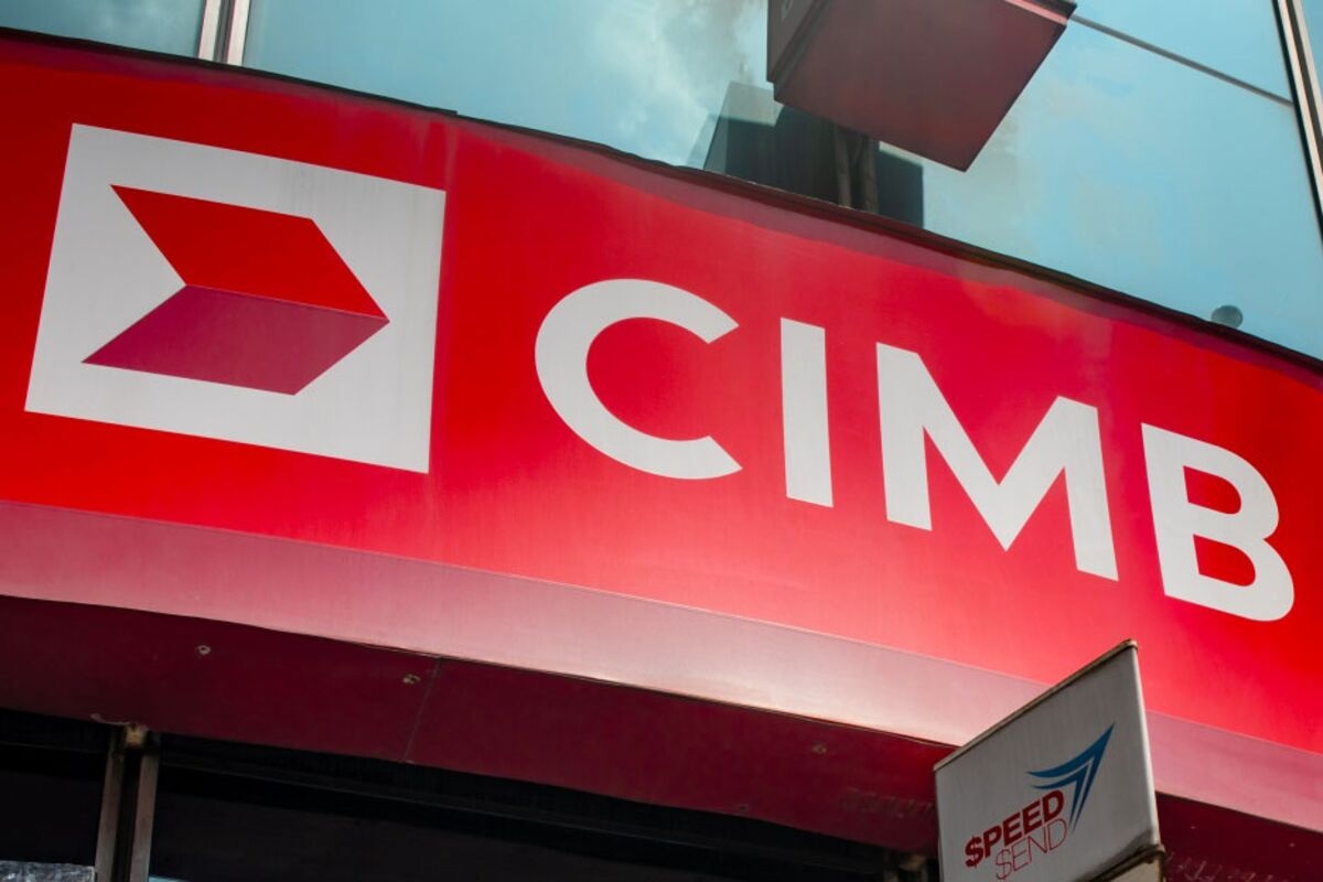 CIMB to Name Malaysia's Former Top Regulator Syed Zaid as Chairman