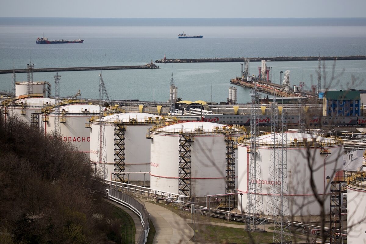 Ukraine Drones Attacked Russia's Tuapse Refinery, Major Port