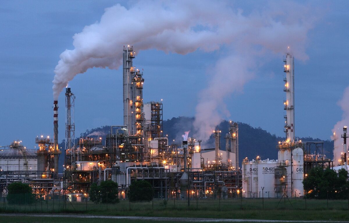 Petronas to Expand LNG Exports Despite Rising Domestic Demand