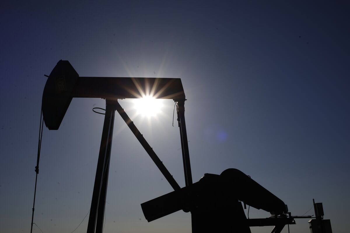 ConocoPhillips Slashes Spending Forecast Amid Lower Oil Prices