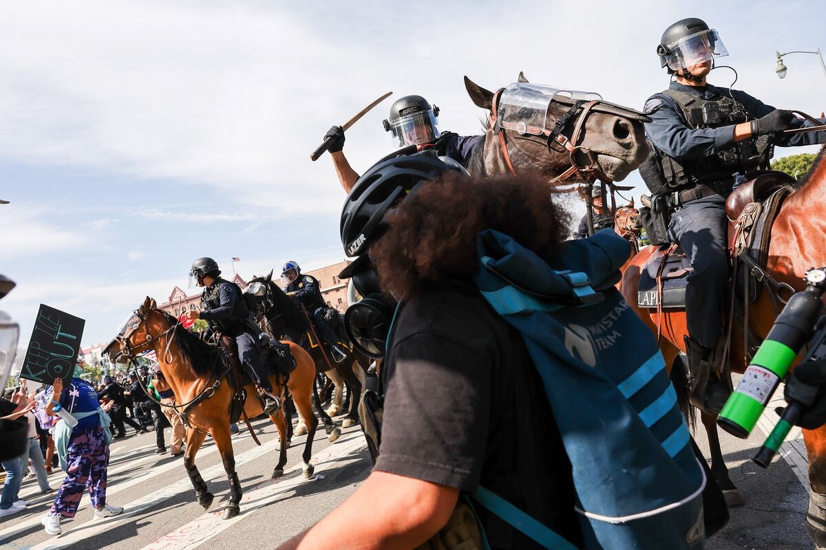 ‘No Kings' Rallies Draw Massive Crowds in US as Clashes Hit LA