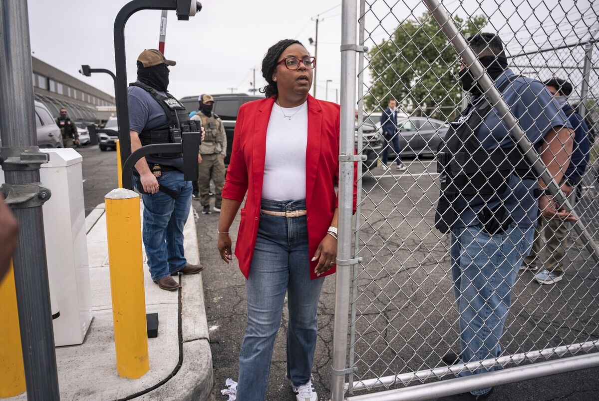 NJ Congresswoman Pleads Not Guilty to Obstructing ICE Agents