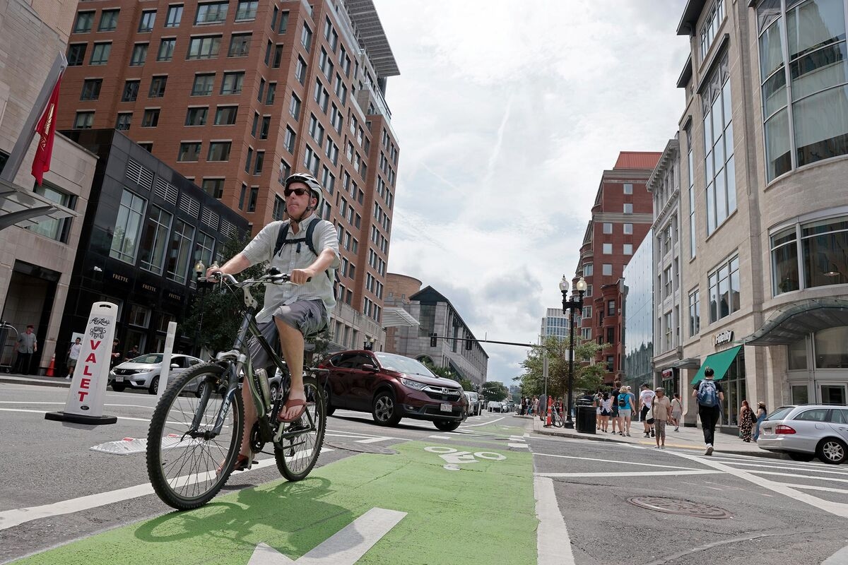 Battle Over Boston Bike Lanes Intensifies and Hits Mayor's Race