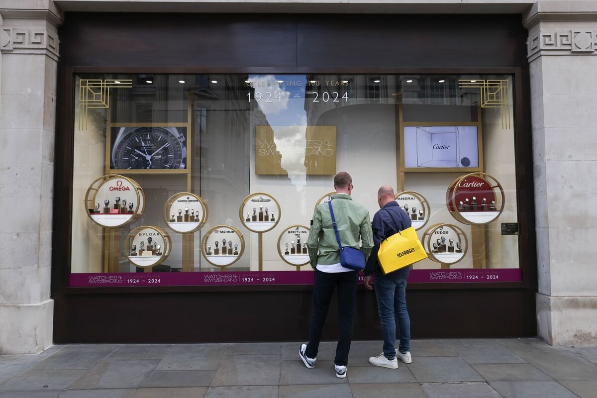 Watches of Switzerland Warns US Tariffs to Hit Margin This Year