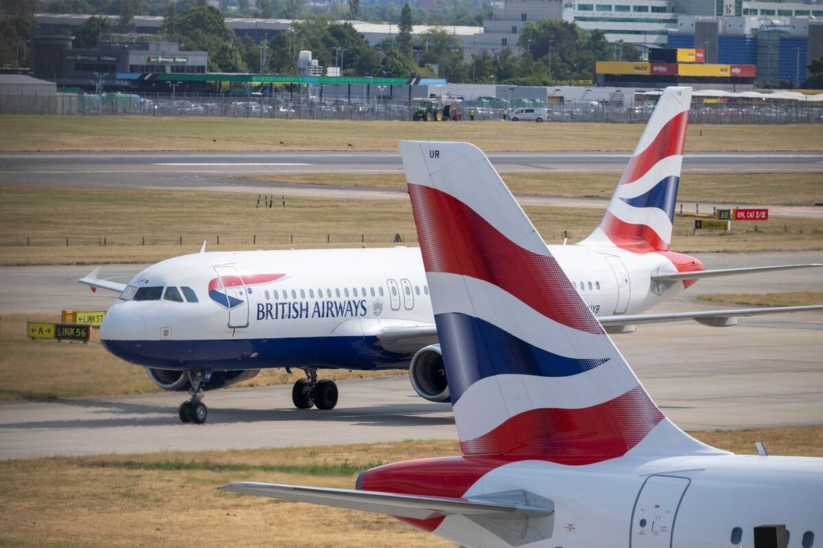 British Airways Owner Cuts Capacity Growth Plan on Engines, ATC
