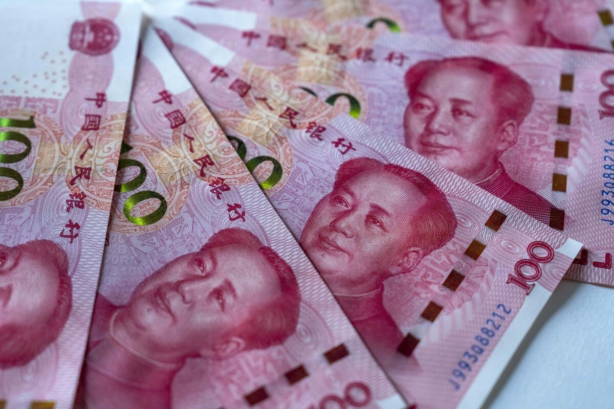 Asia Feels the Knock-On Effects of the Dollar's Tumble