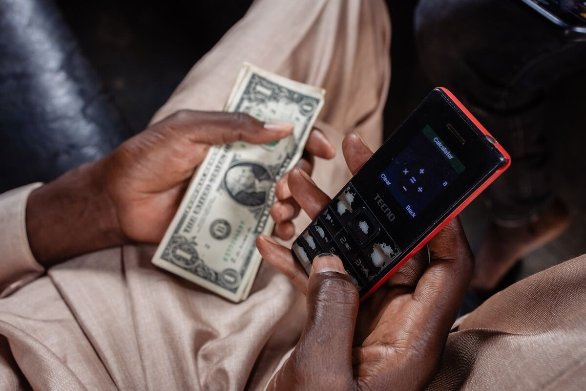 Nigeria MPC Member Sees ‘Undervalued' Naira Rallying This Year