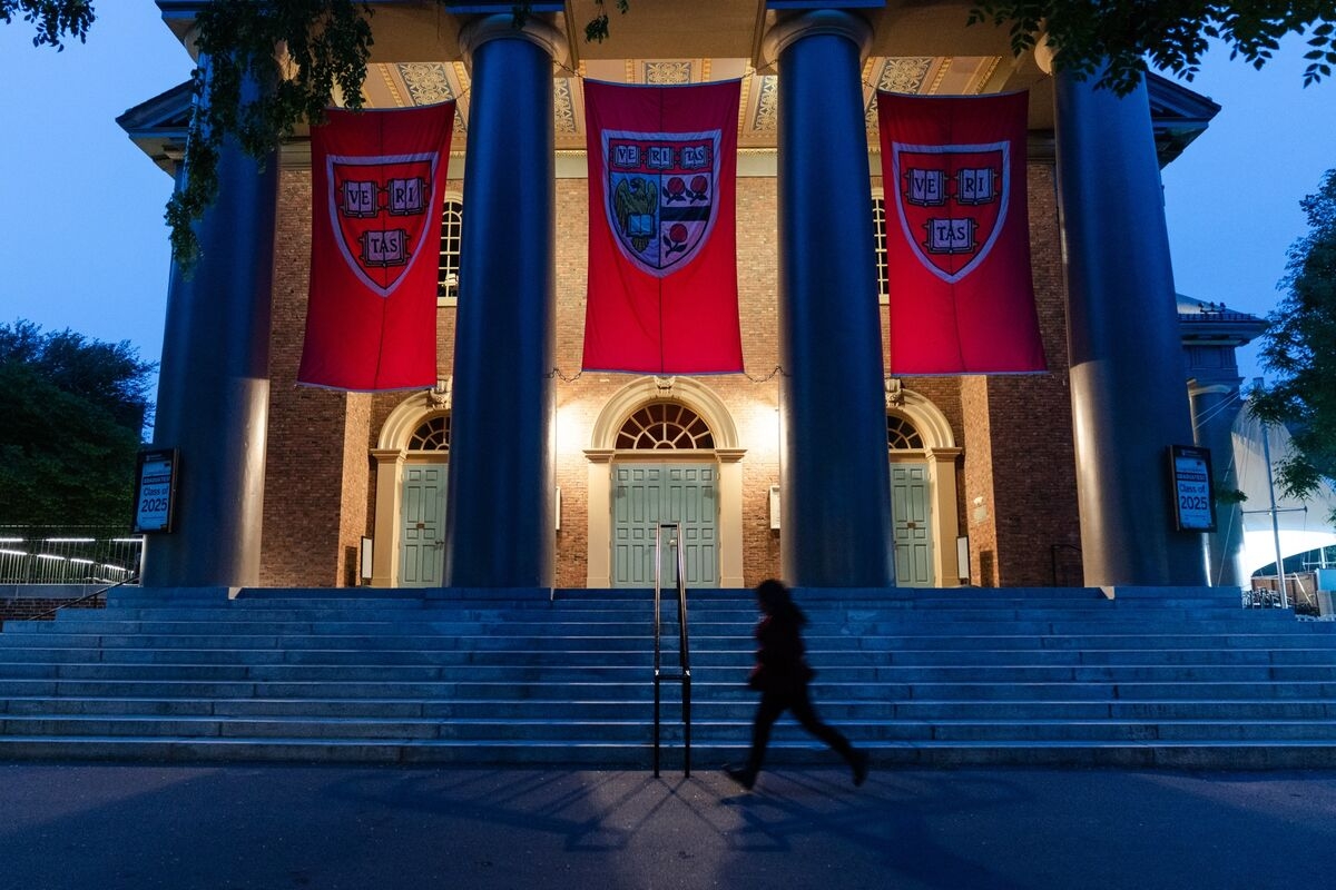 Harvard Probed for Hiring Discrimination by US House Committee
