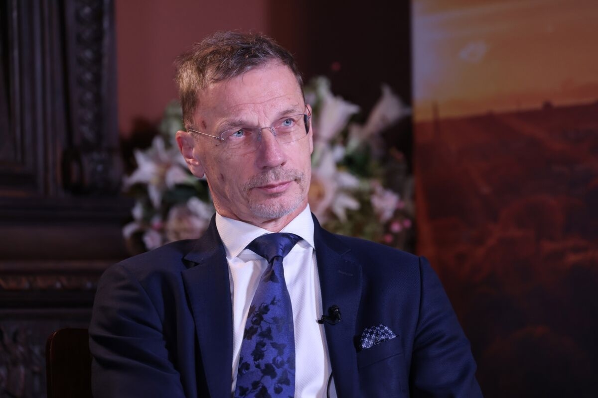 Poland Without Euro Is Still Dependent on ECB, Vujcic Says