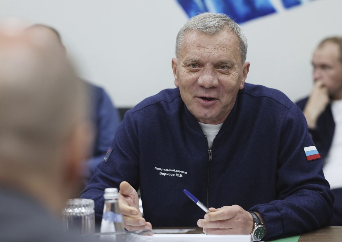 Putin Replaces Head of Russian Space Agency in Surprise Move