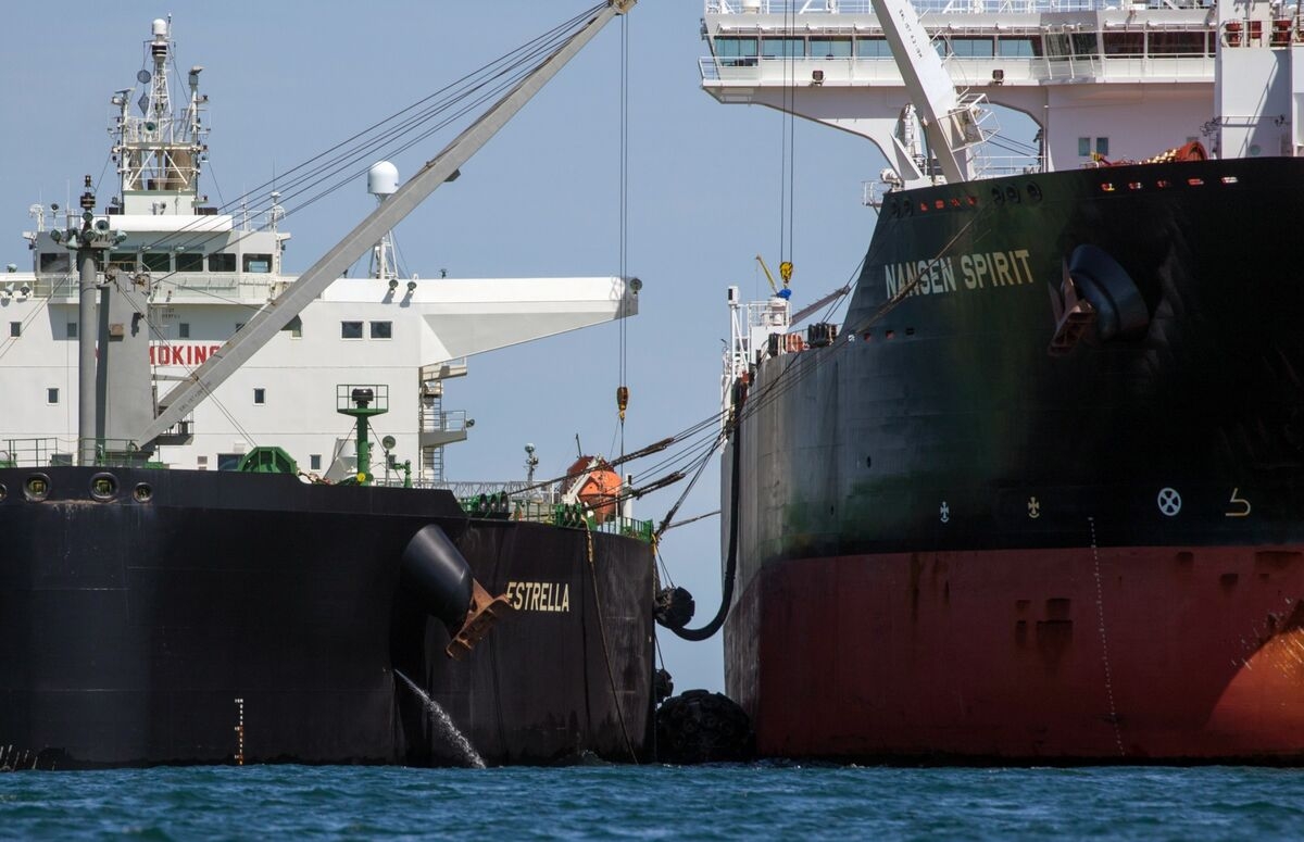Fuel Tanker Rates Surge as Mideast Conflict Puts Hormuz in Focus