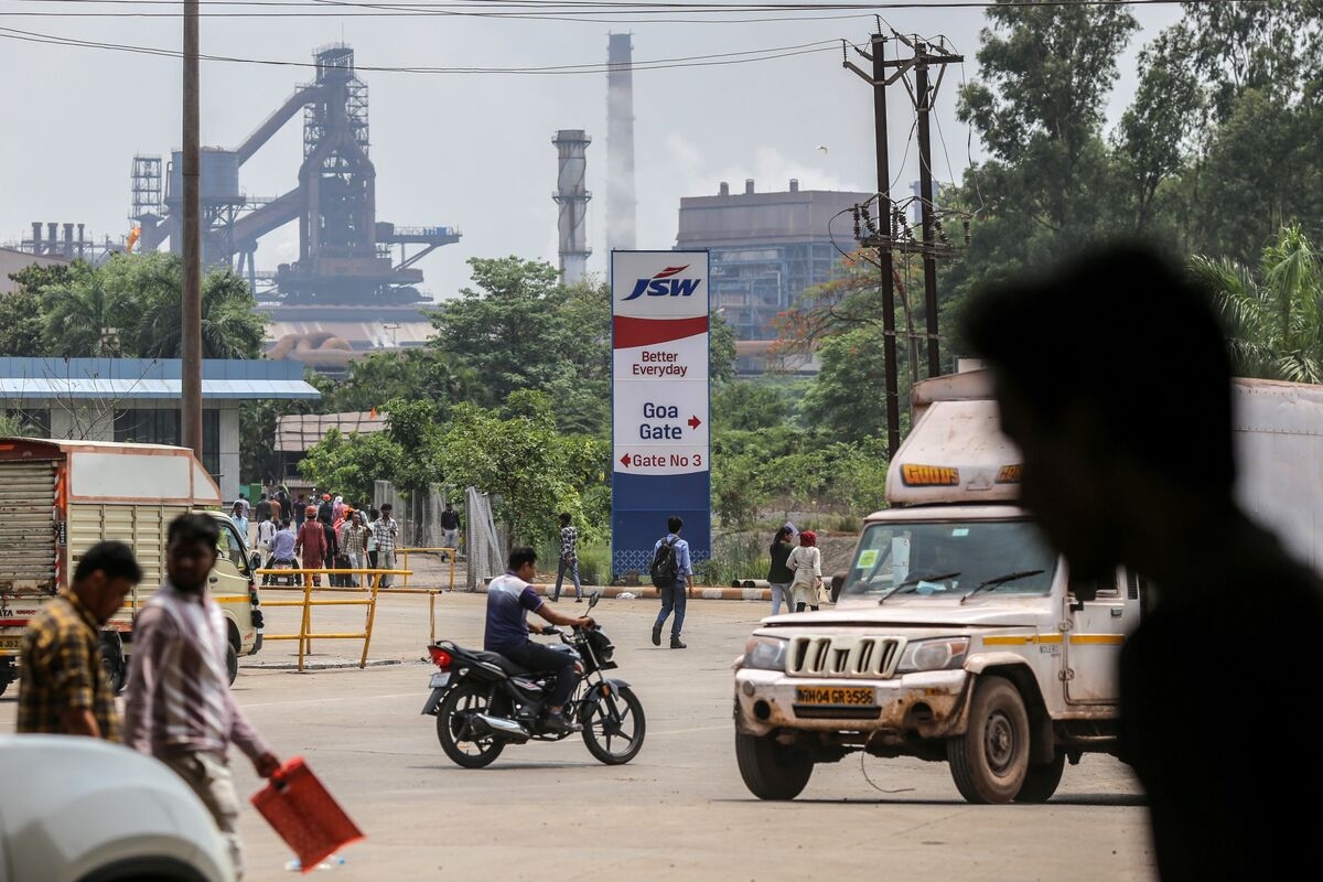 India Must Watch Out for Dumping of Low-Priced Steel, JSW Says