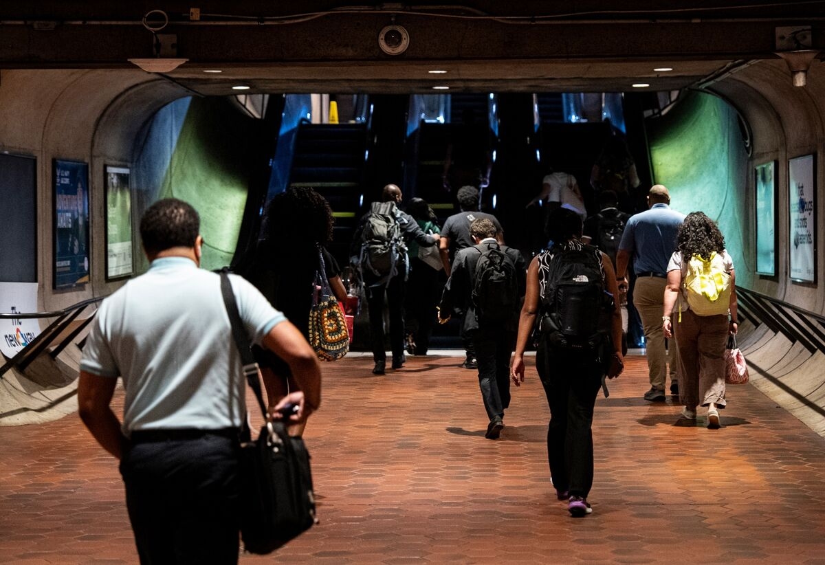 Biggest Job Revisions Since 2020 Expose Pitfall of Economic Data
