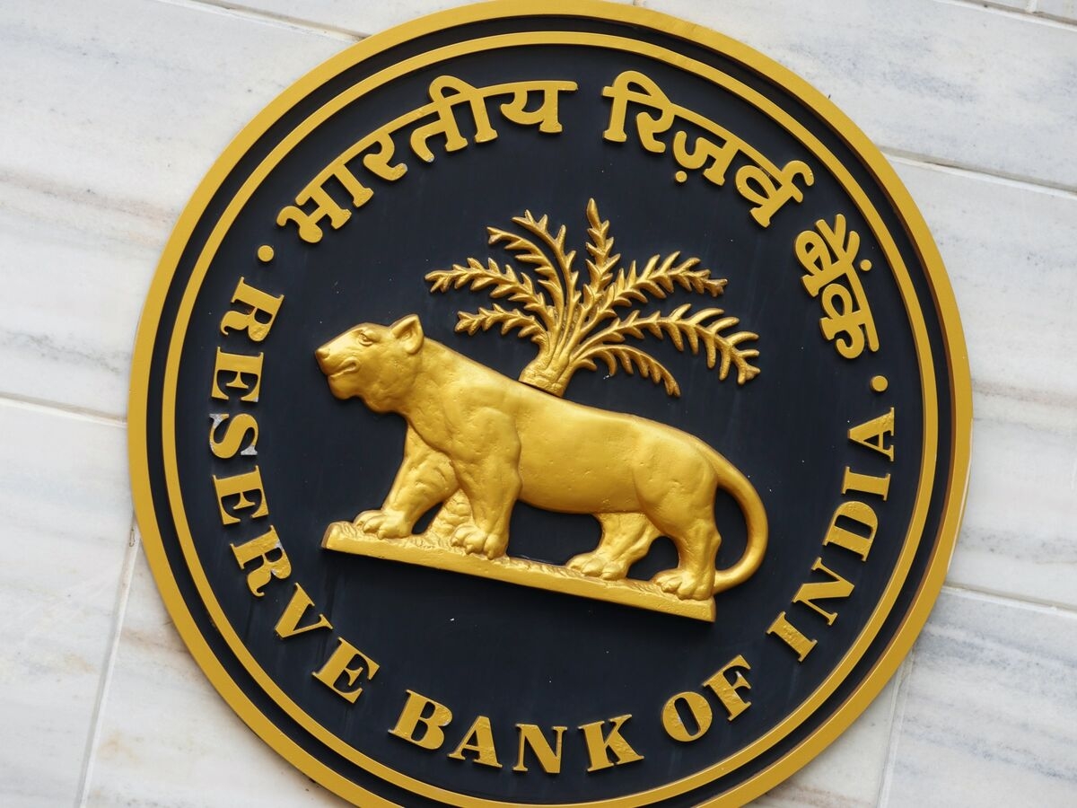 RBI Set to Deliver Third Straight Rate Cut to Lift Growth: Guide