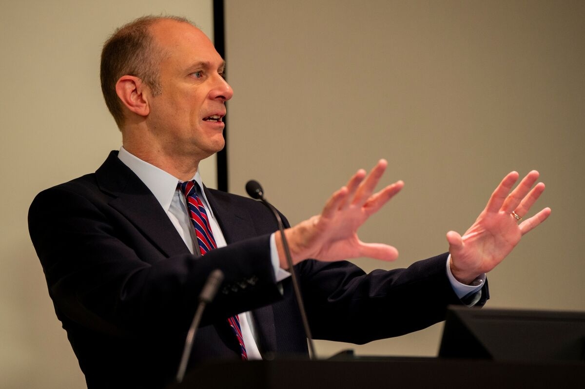 Fed's Goolsbee Says Upcoming Policy Meetings Will Be ‘Live'