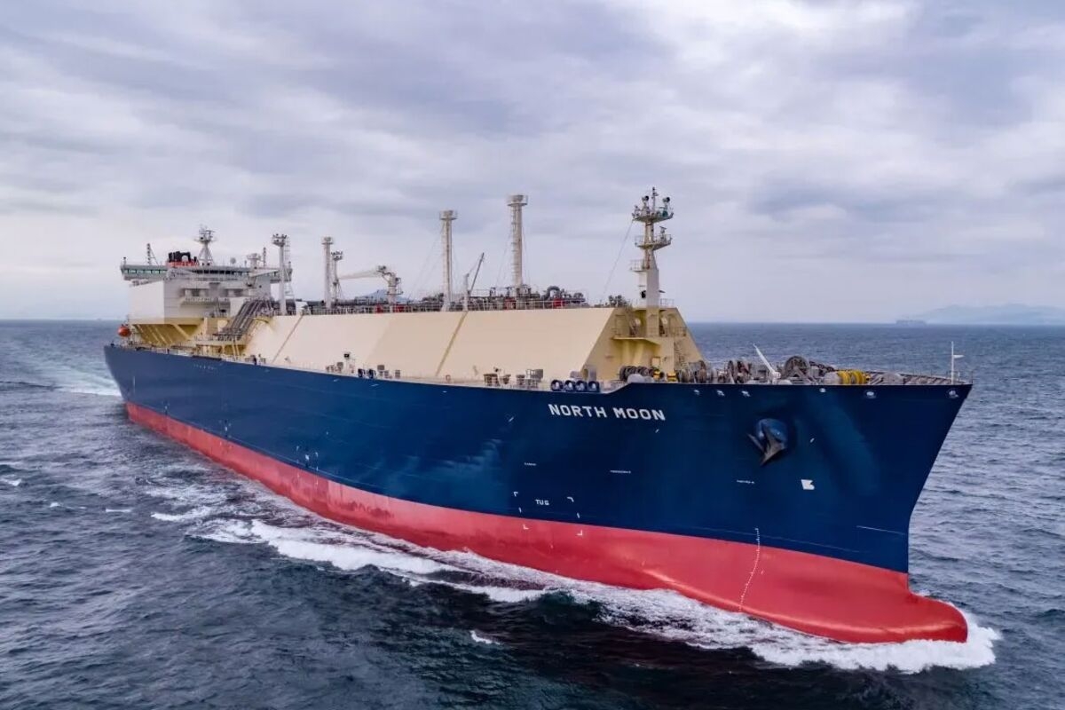 Mitsui OSK Talking to Japan Over EU Sanctions on Its LNG Tankers
