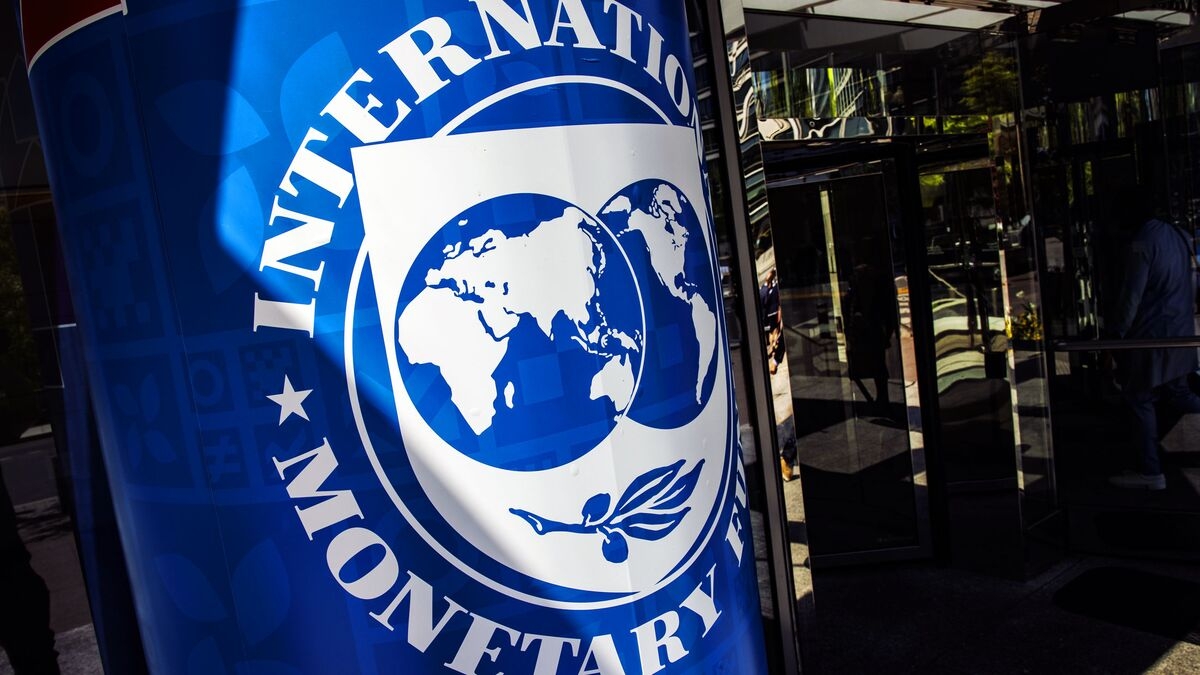 IMF Warns UK to Keep Budget in Check or Risk Market Revolt