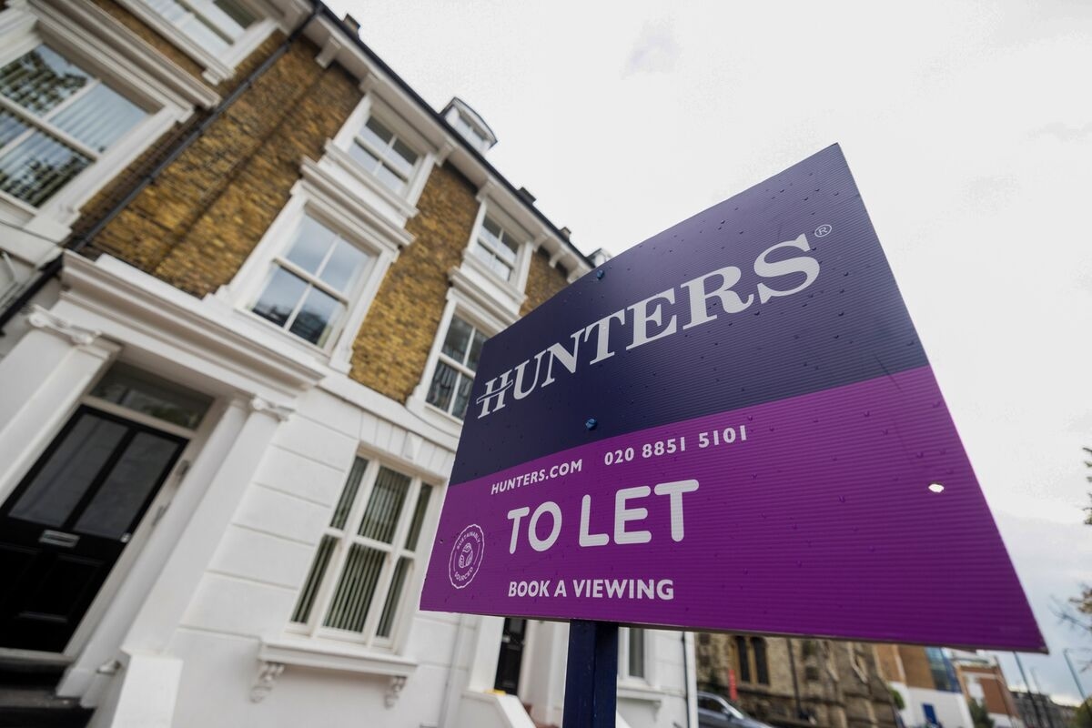 London Housing Rents Fall for the First Time Since the Pandemic