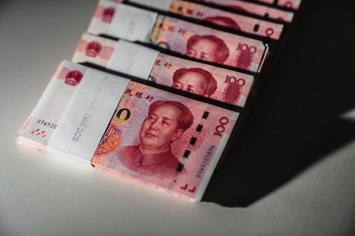 China Raises Cross-Border Yuan Use Requirement for Major Banks
