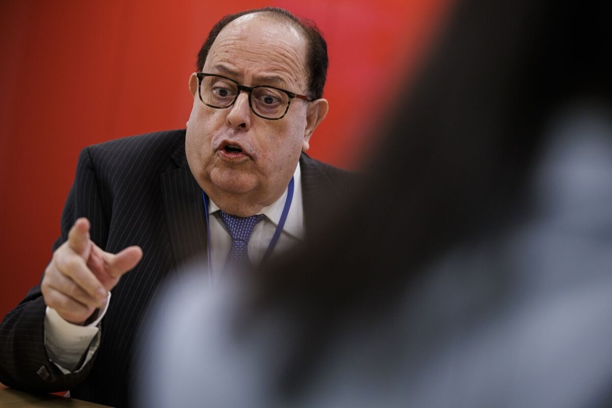 Peru Expected to Hold Rates After Surprise Cut