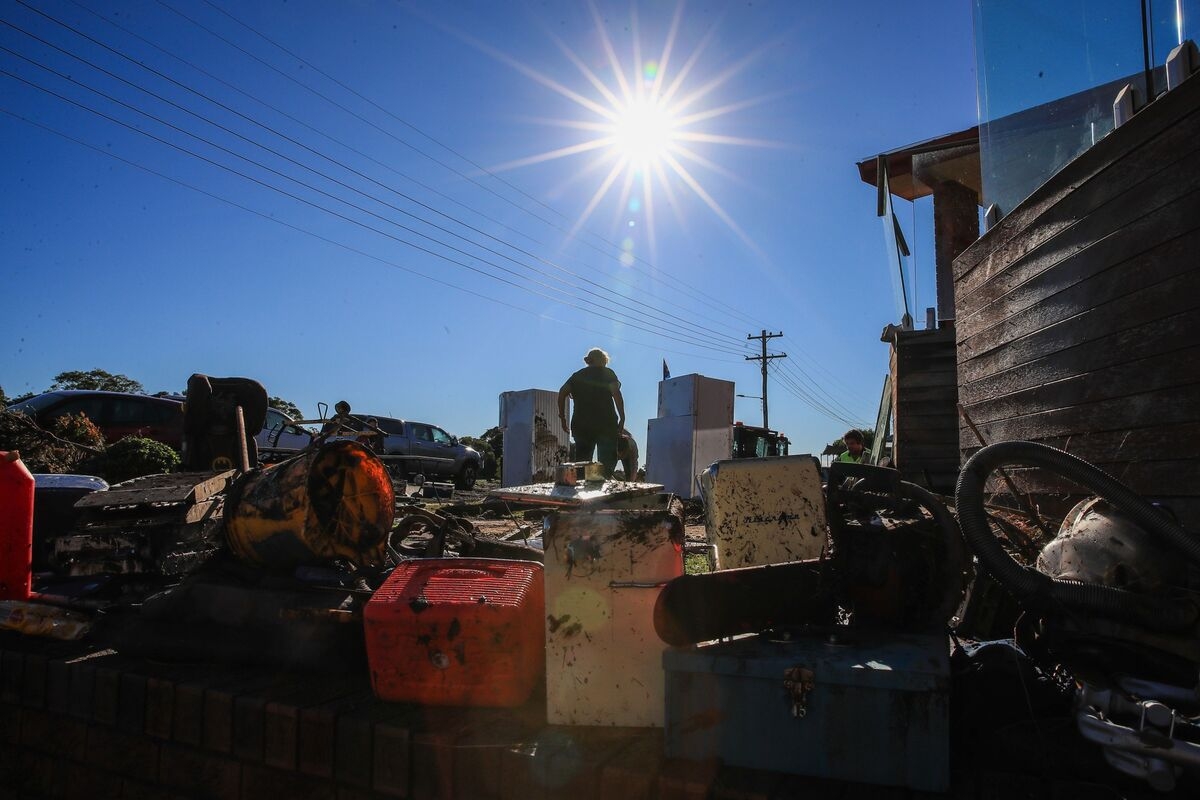Australia's East Coast Begins Flood Cleanup as Waters Recede
