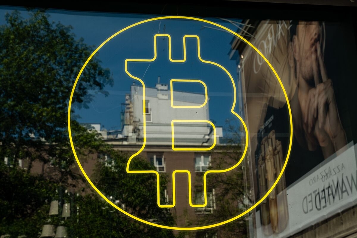 BlackRock's Bitcoin ETF Draws Record Inflows During May's Rally