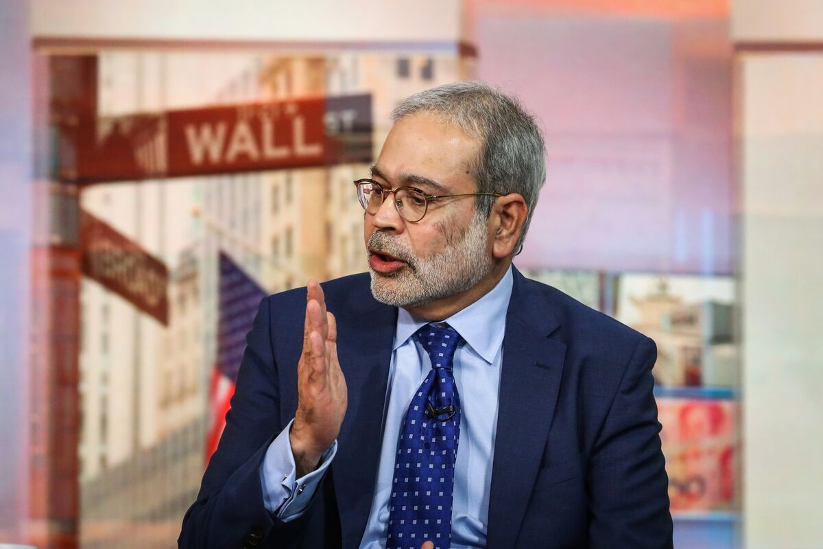 One of Wall Street's Biggest Bulls Slashes View as Tariffs Bite