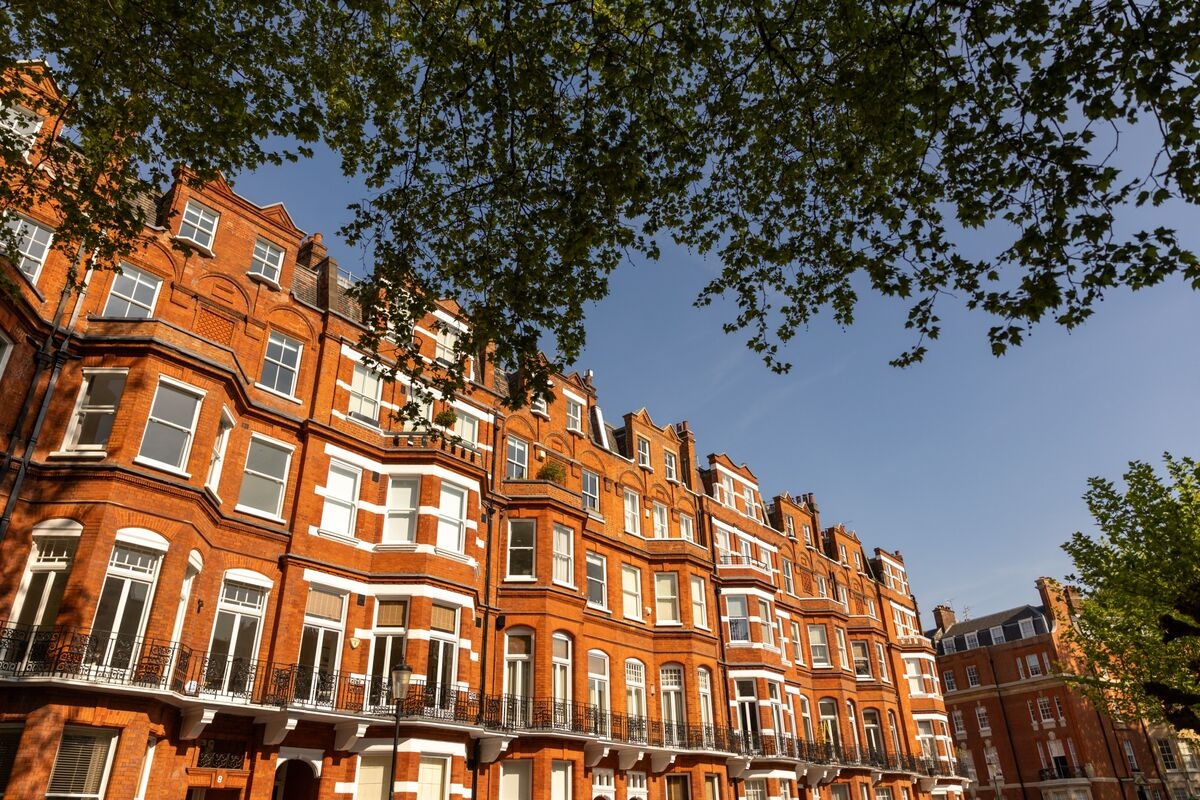 UK Non-Dom Exits Seen Hitting at Least 10%, With More to Come