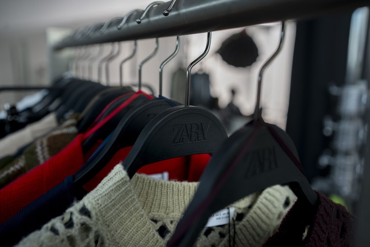 Zara Owner Inditex's Sales Slow in Early Weeks of First Quarter
