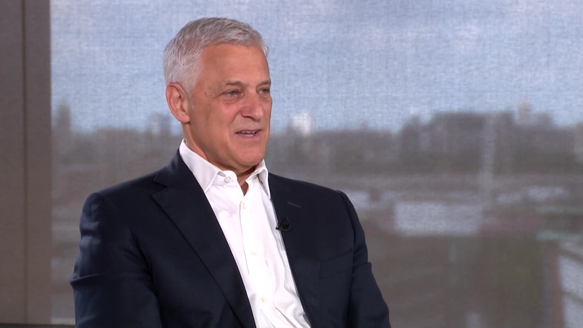 Standard Chartered CEO Bill Winters on Confronting Imposter Syndrome
