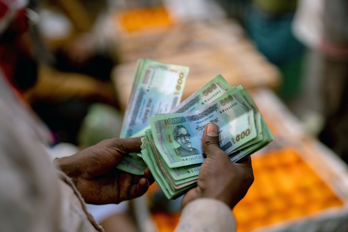 Bangladesh Taka Will Extend Slide on Election, Tariffs, BMI Says