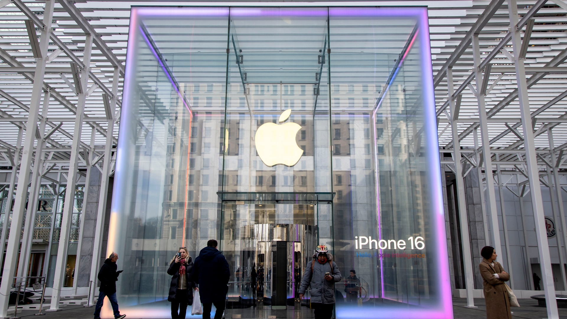 Apple's AI Shake Up