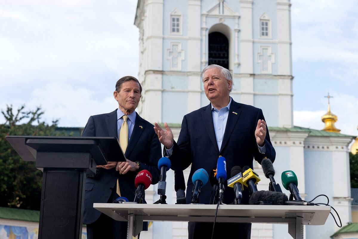 Graham Aims for Tough New Russia Sanctions Ahead of G-7 Summit