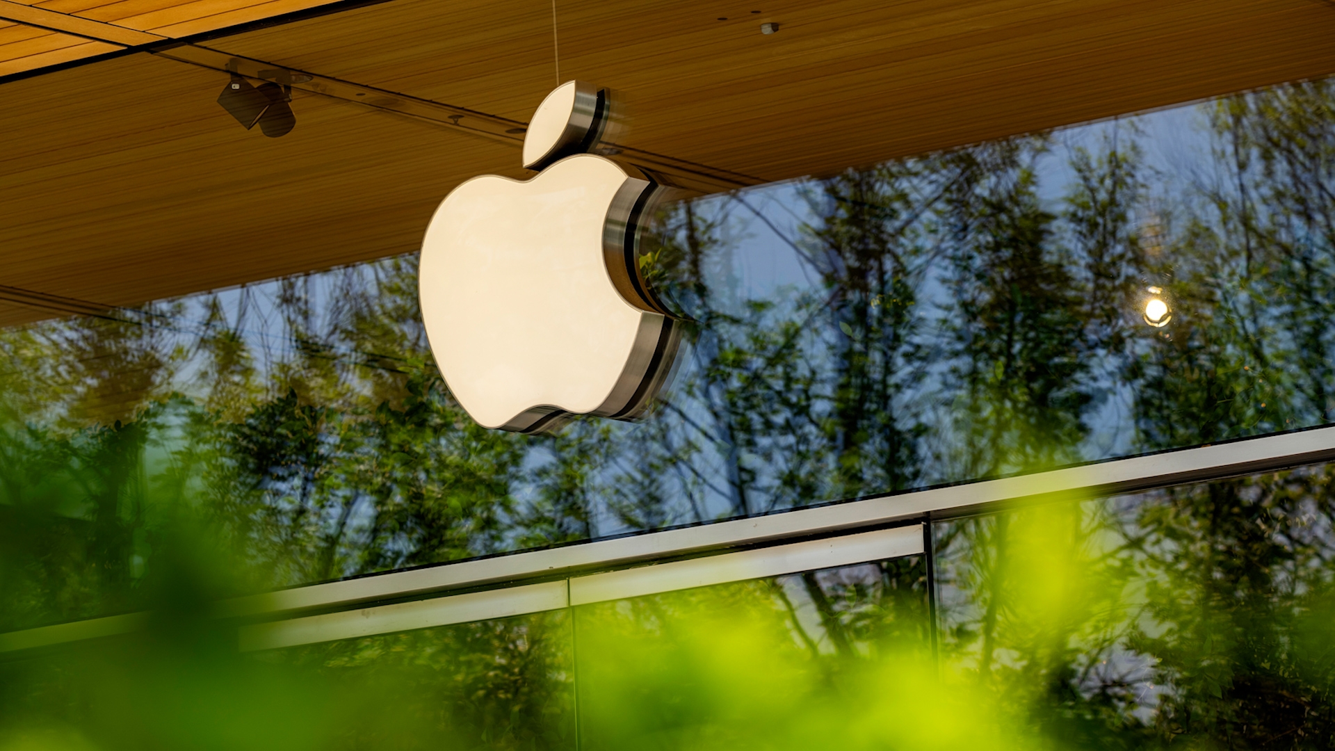 Apple's WWDC Kicks Off With an AI Focus
