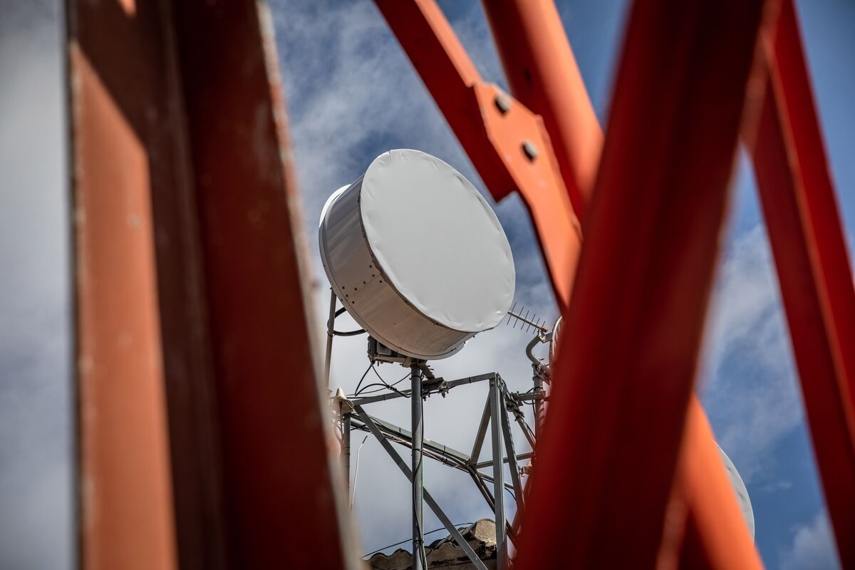 Tower Firm EdgePoint Seeks $475 Million Loan for Investor Payout