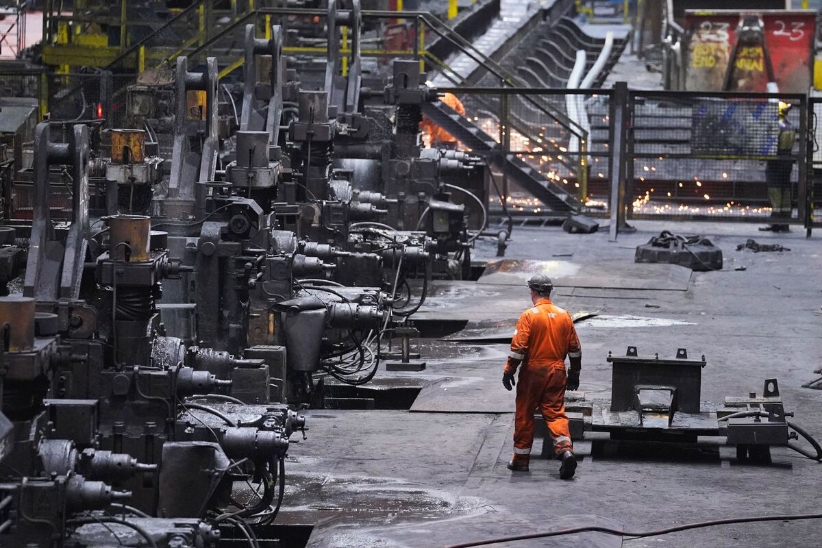 UK Firms More Optimistic After Deal With US, PMI Shows