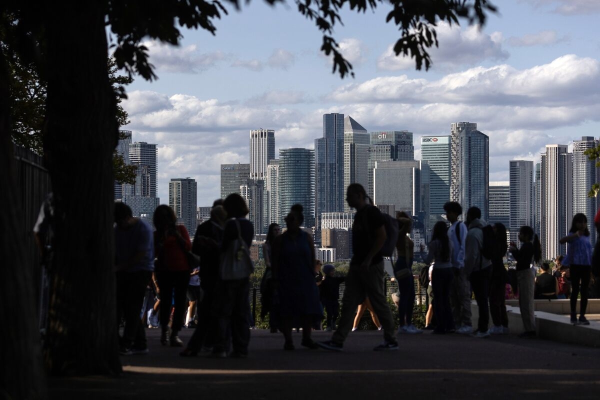Confidence Among UK Directors Rebounds to Pre-Budget High