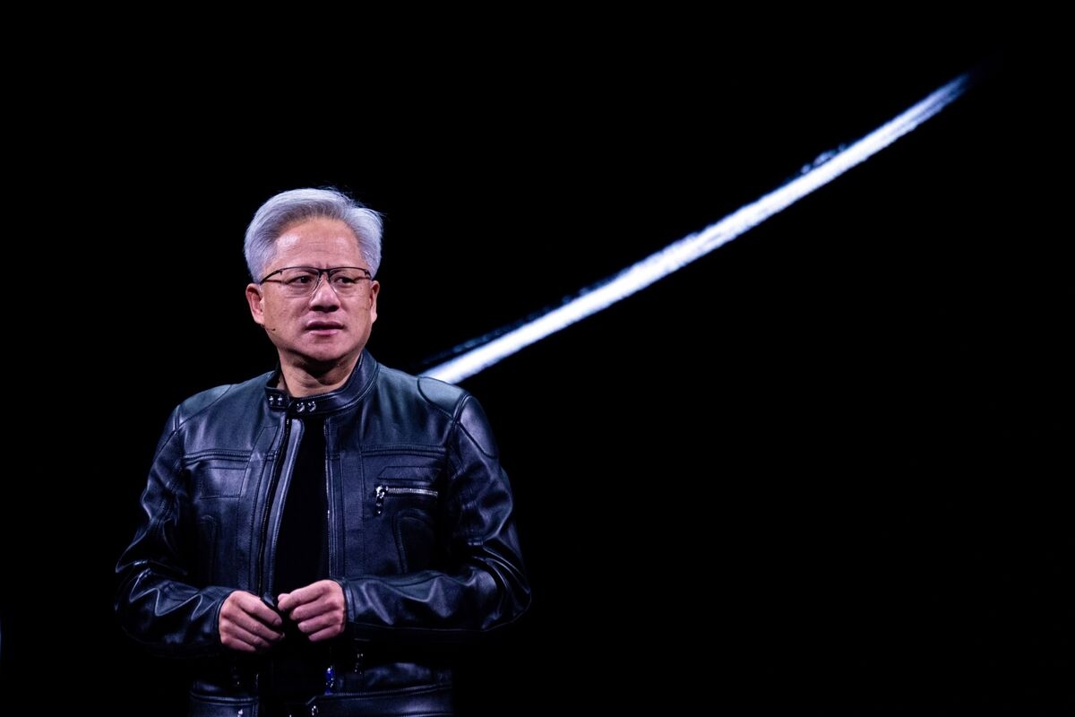 Nvidia CEO Urges US to Lower Barriers to $50 Billion China Arena