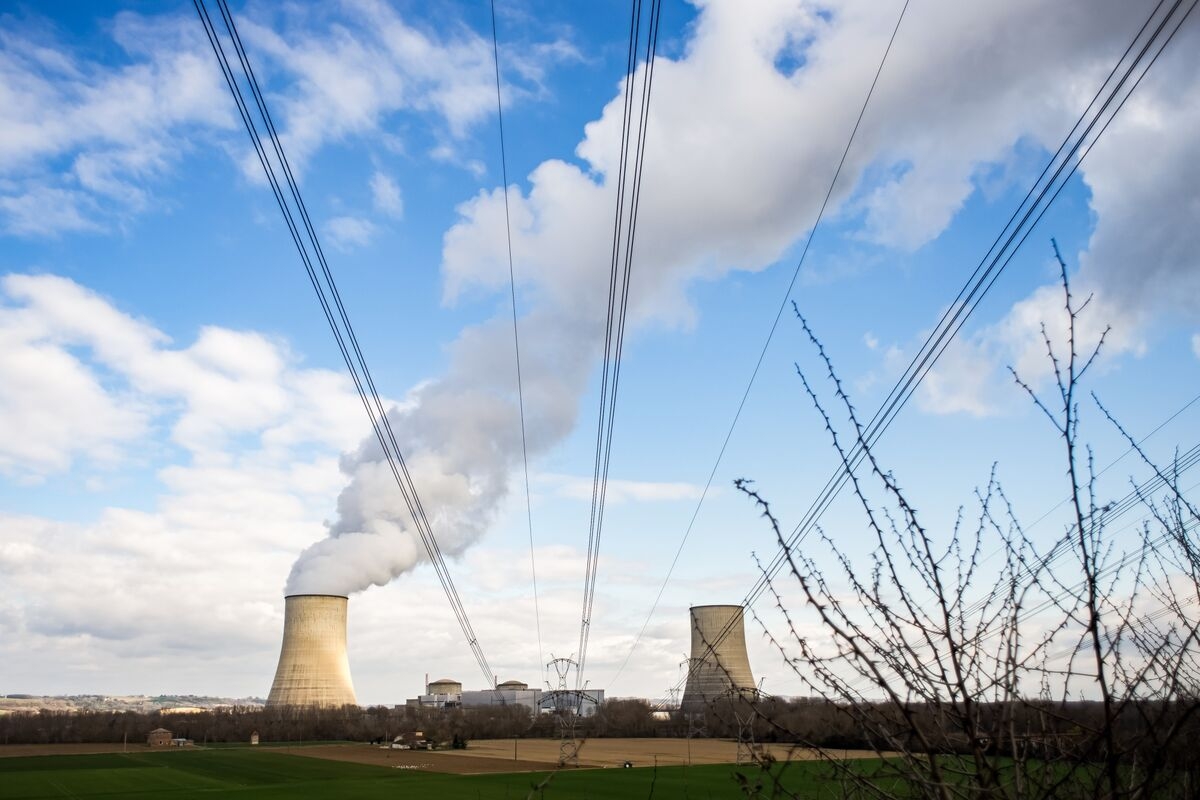 French Power at Record Discount to Germany on Cheap Nuclear
