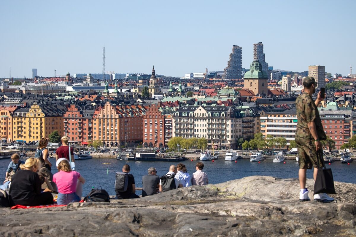 Lauber Family Office Eyes Three Stockholm Listings This Year