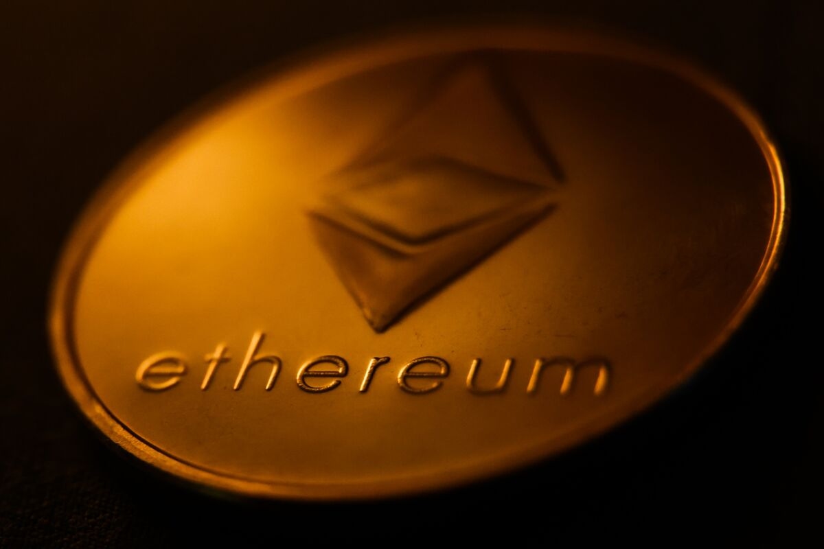 Ether Leads Weekend Crypto Rally as Treasury Buyers Boost Token