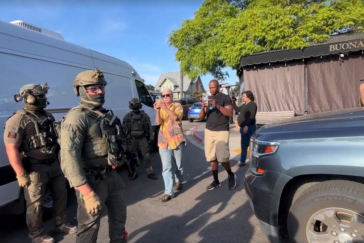 Rifles, Stun Grenades, Armored Trucks in ICE Raids Spur Tensions