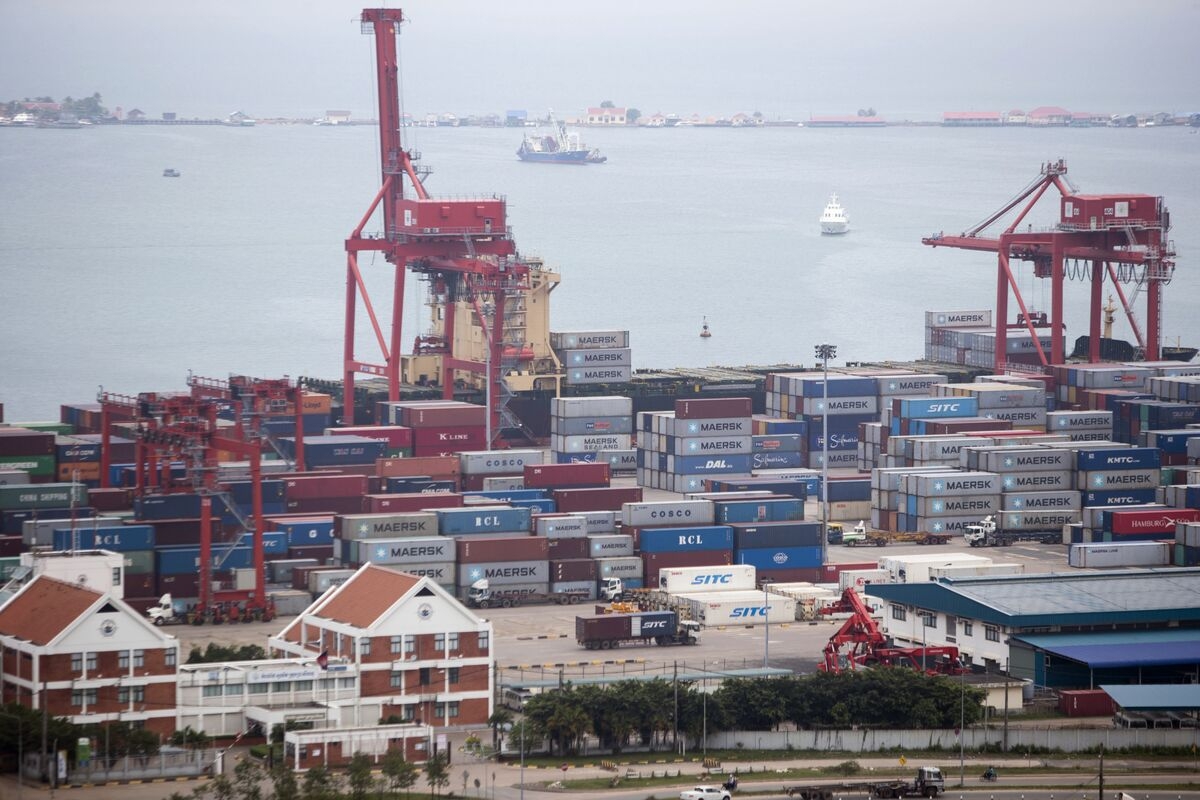 Cambodia's Exports to the US Soar as Trump Tariff Hikes Linger