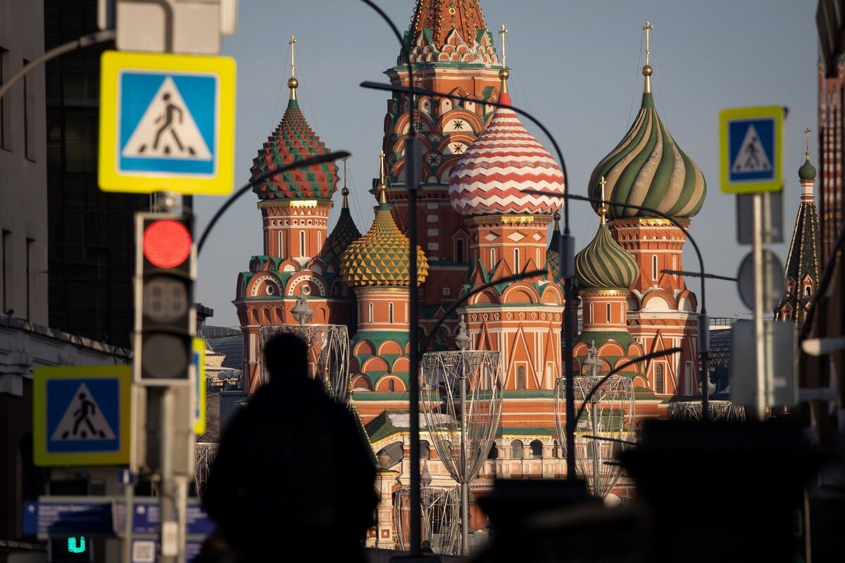 Kremlin Sets Conditions for Putin-Zelenskiy Meeting: Interfax