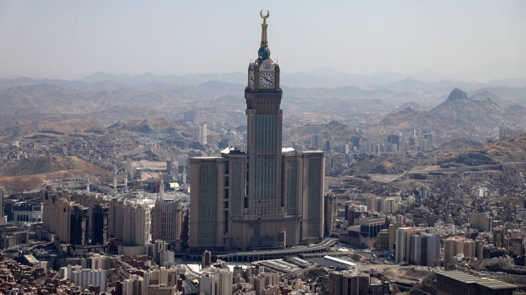 Saudi Holy Cities to Open to Foreign Property Investors