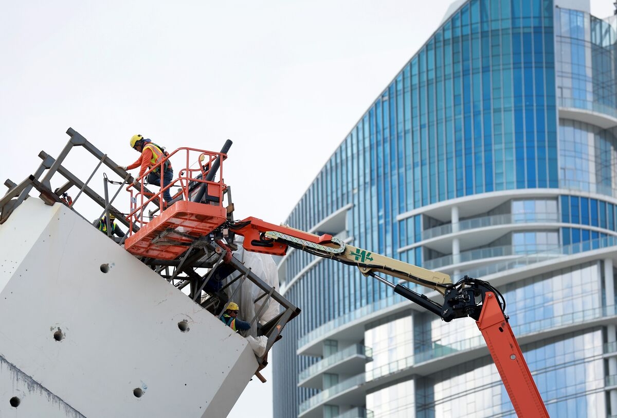 Carlyle Seeks to Raise More Than $3 Billion for New Infrastructure Fund